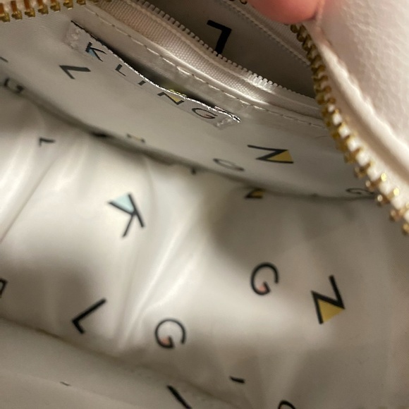 Bee Design Circle Purse - Picture 5 of 5